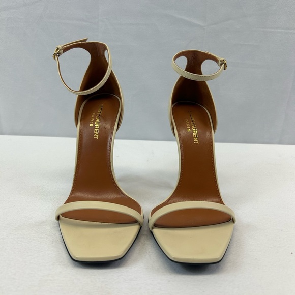 Saint Laurent
Saint Laurent Opyum Logo Plaque Heeled Sandals - Picture 3 of 8